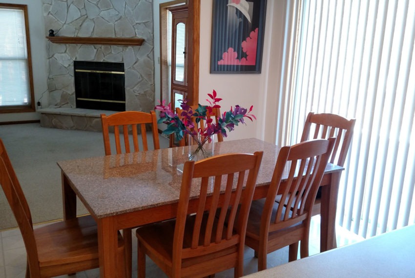 6810 Dory - dinette mls