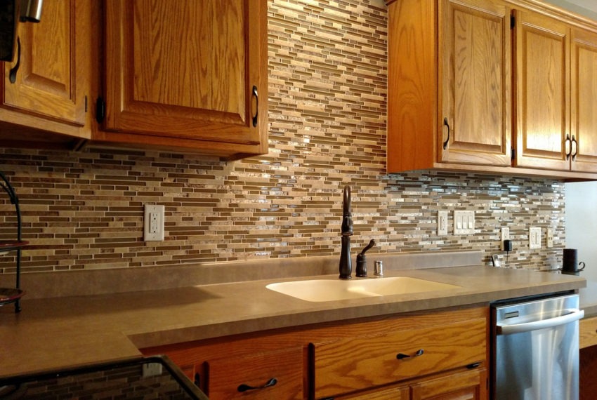 Pineberry Back Splash - mls