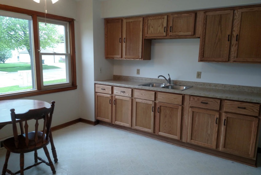 1434 Marian - kitchen1 w