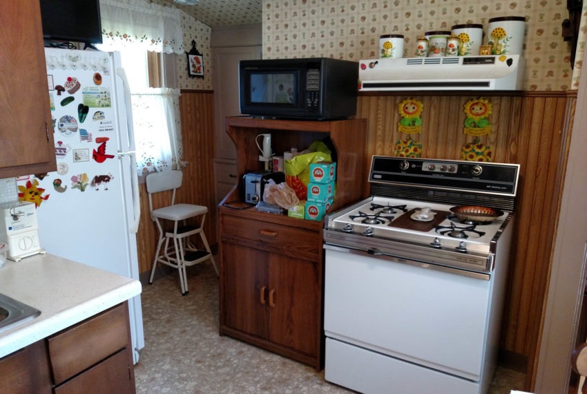 N 59th - kitchen2