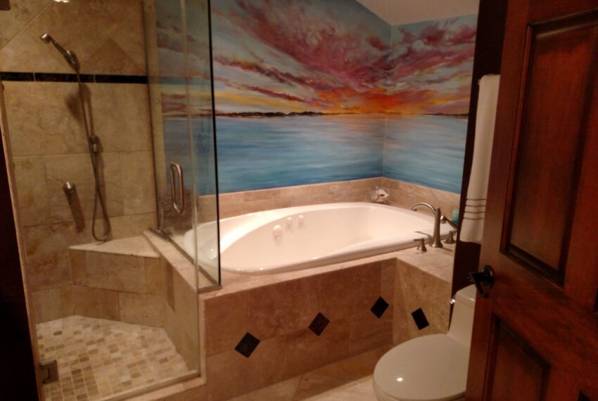 Sycamore - Walk-in Shower and Jetted Tub
