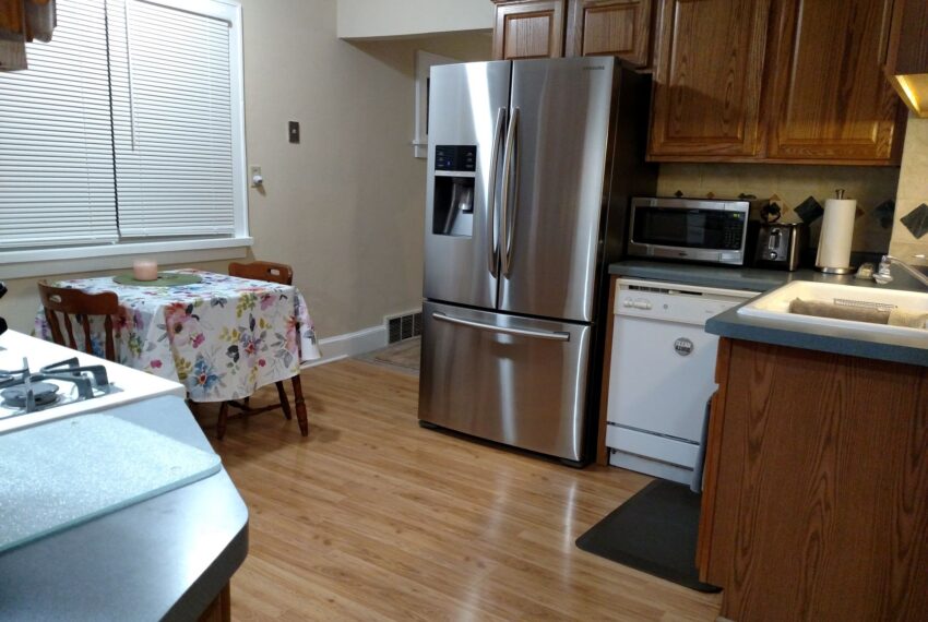 66th - kitchen2