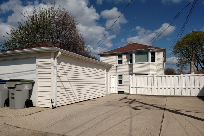 2929 S 38th - garage and slab