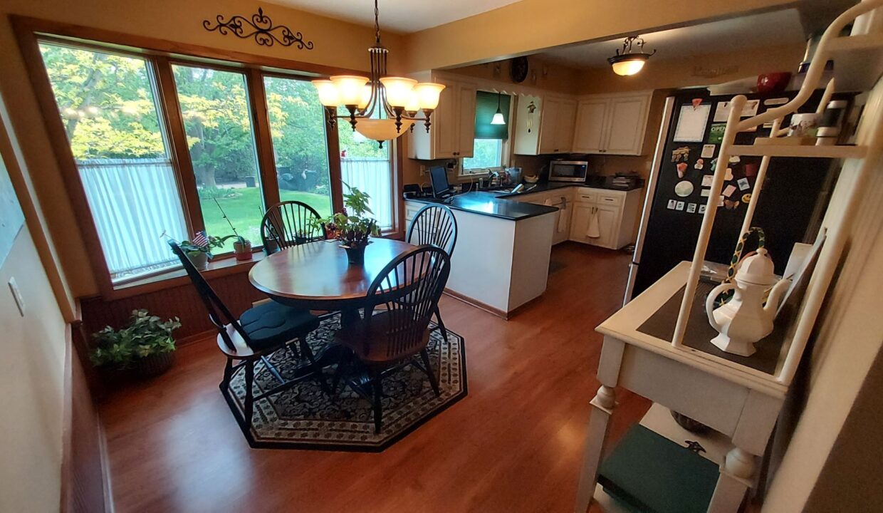 709 Elm - Kitchen - Dinette