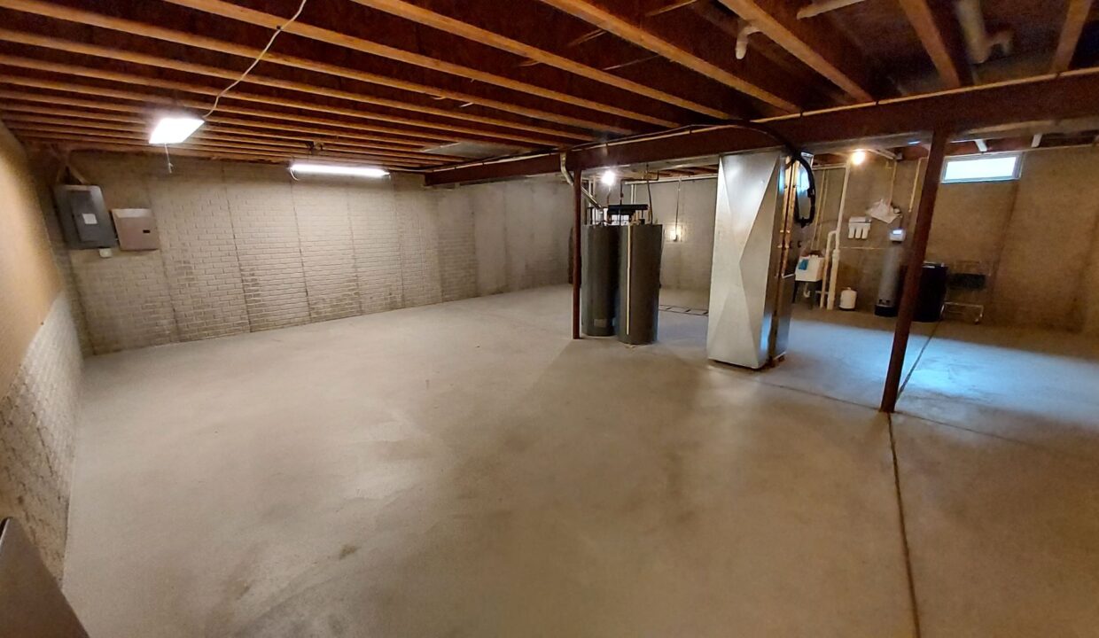 535A Fairview - Basement2