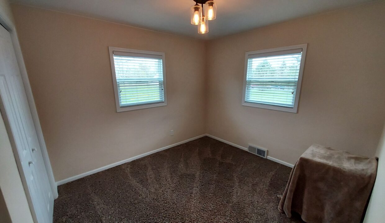 10931 W Ryan Rd - BR2