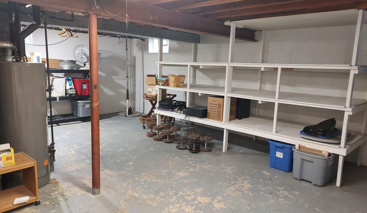 1636 Mackinac - Storage Area