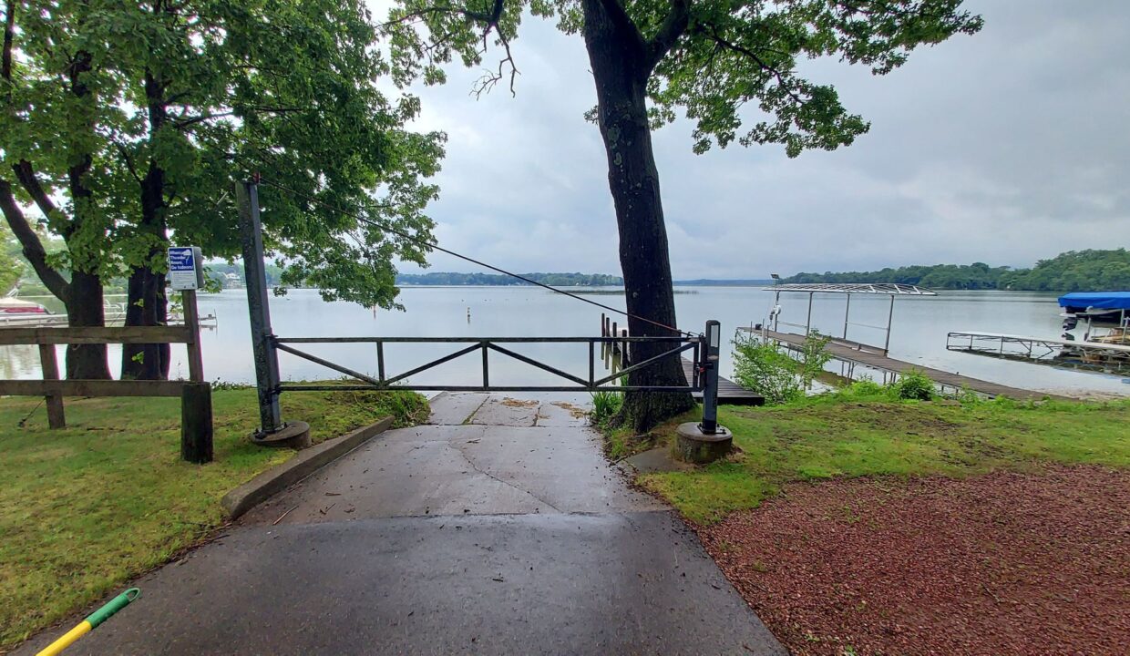 Clarks Rd - Boat Launch
