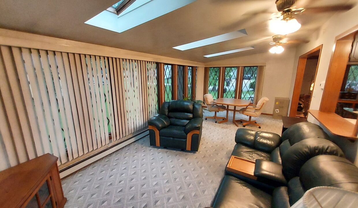 Clarks Rd - Sunroom FR