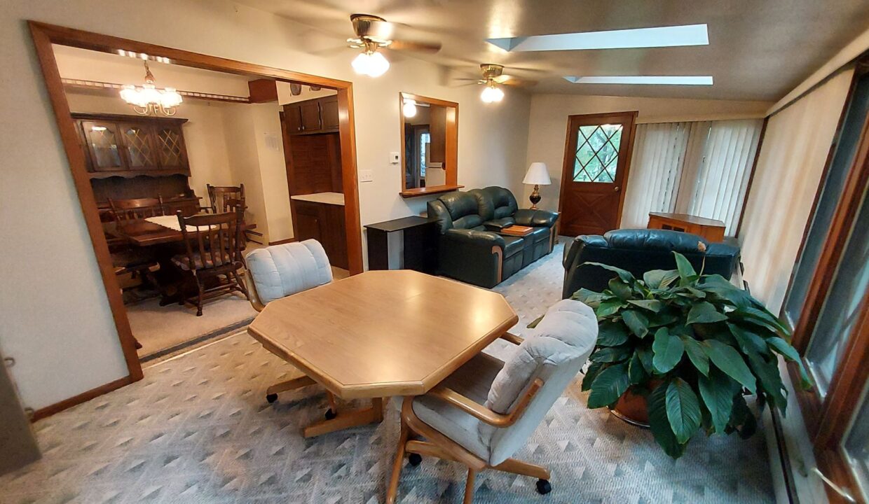 Clarks Rd - Sunroom3