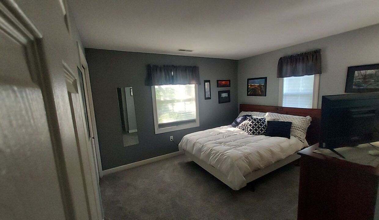 Hidden 44 - BR2b