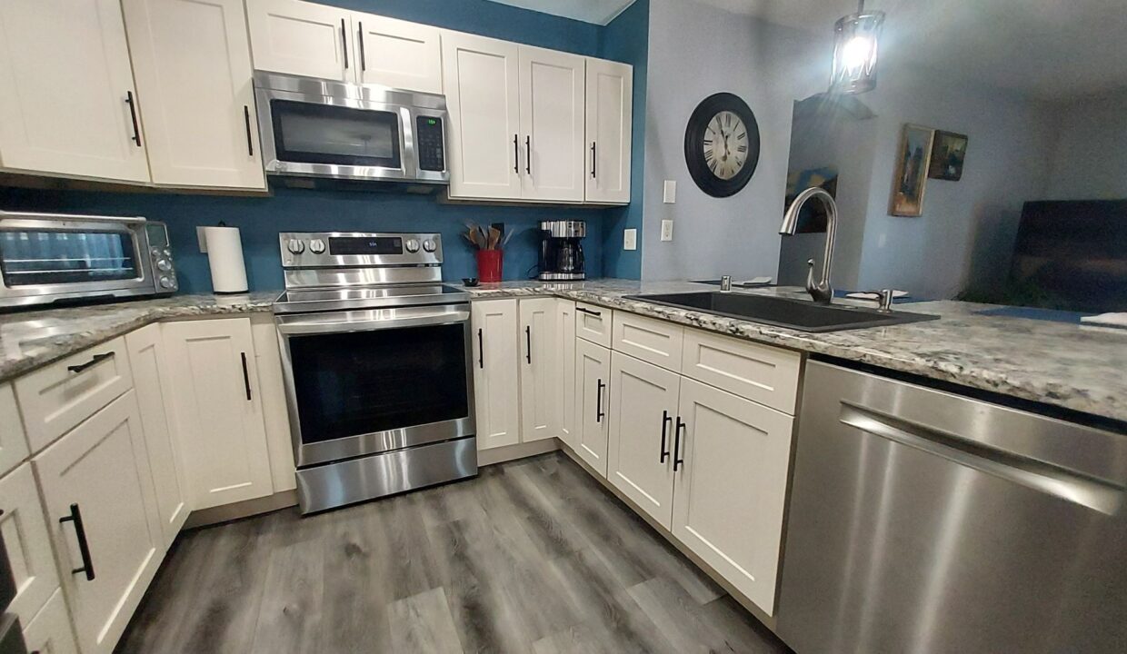 Hidden 44 - Kitchen