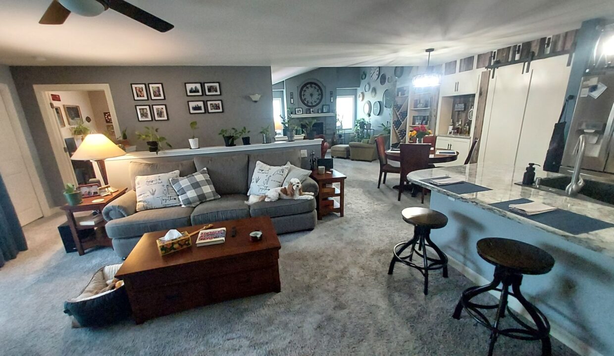 Hidden 44 - Living Rm2