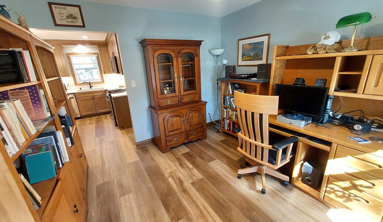 7808 Plainsview - DR1