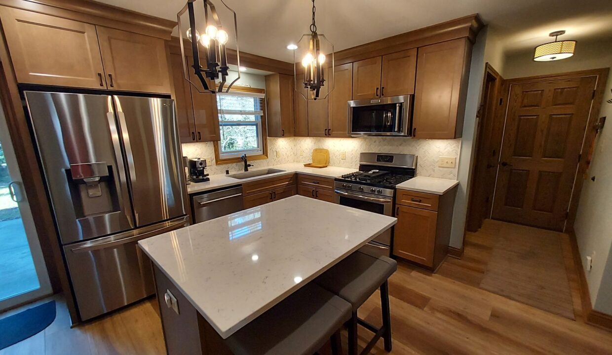 7808 Plainsview - kichen updated