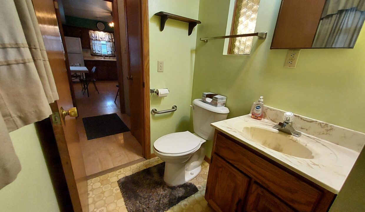 3642 S 95th - Half Bath