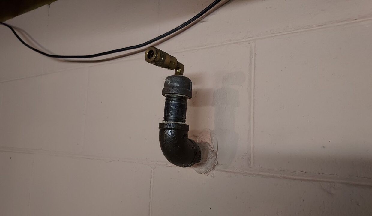 3642 S 95th - air compressor connection