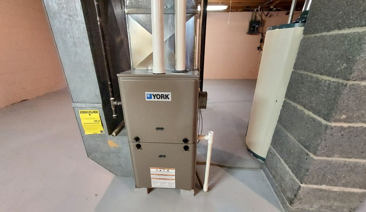 3642 S 95th - mechanicals