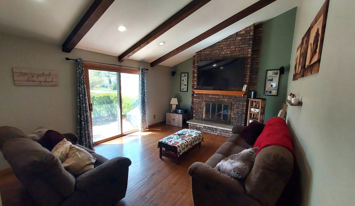 15415 Fenway - Family Rm2