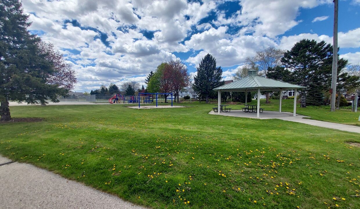 8030 S Waring - Willow Heights Park2