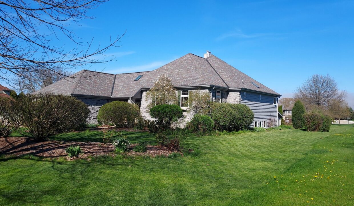 8404 S 68th - Front View1