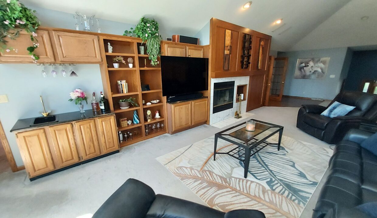 8404 S 68th - GRM - Wet Bar - NFP