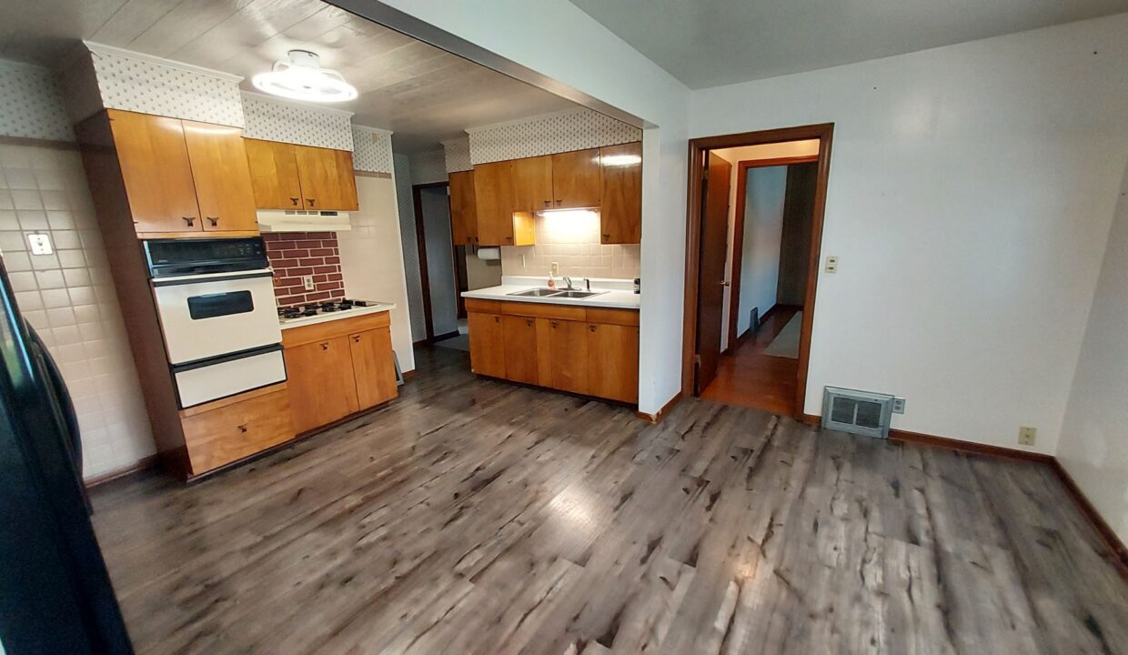 1405 15th Ave - kitchen-dinette