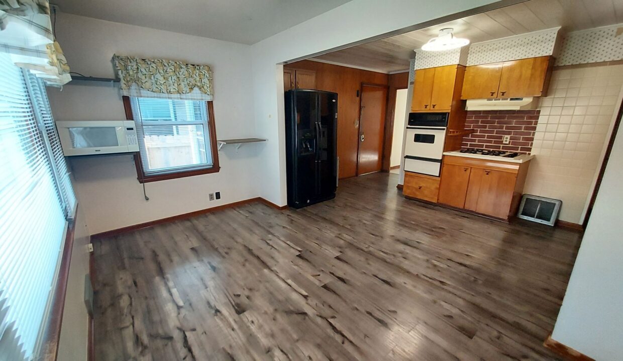 1405 15th Ave - kitchen-dinette2