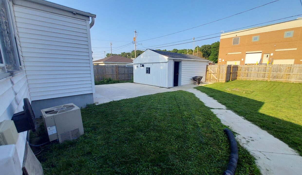 1405 15th Ave - patio