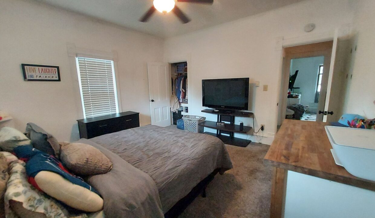 619 Division St - BR1b-upper