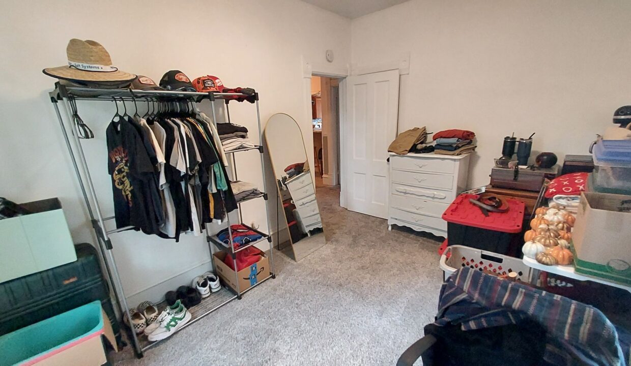 619 Division St - BR2a-upper